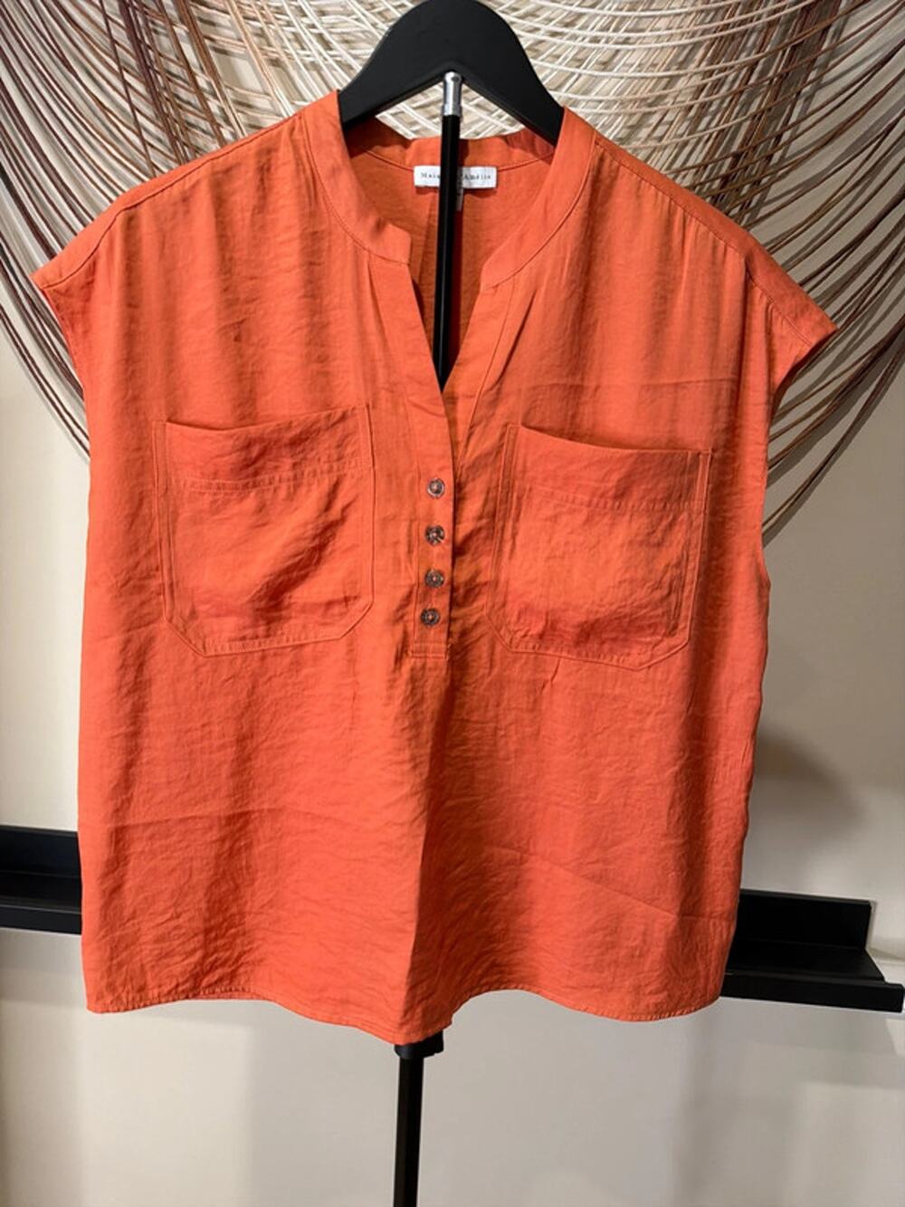 Madison de Amelie orange sleeveless blouse M 3197